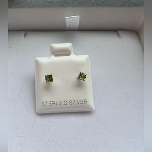 925 Silver Green Gem 💎 Earrings